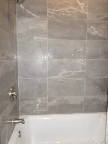 $1,700 | 706 North Gagon Street, Rockport, TX 78382