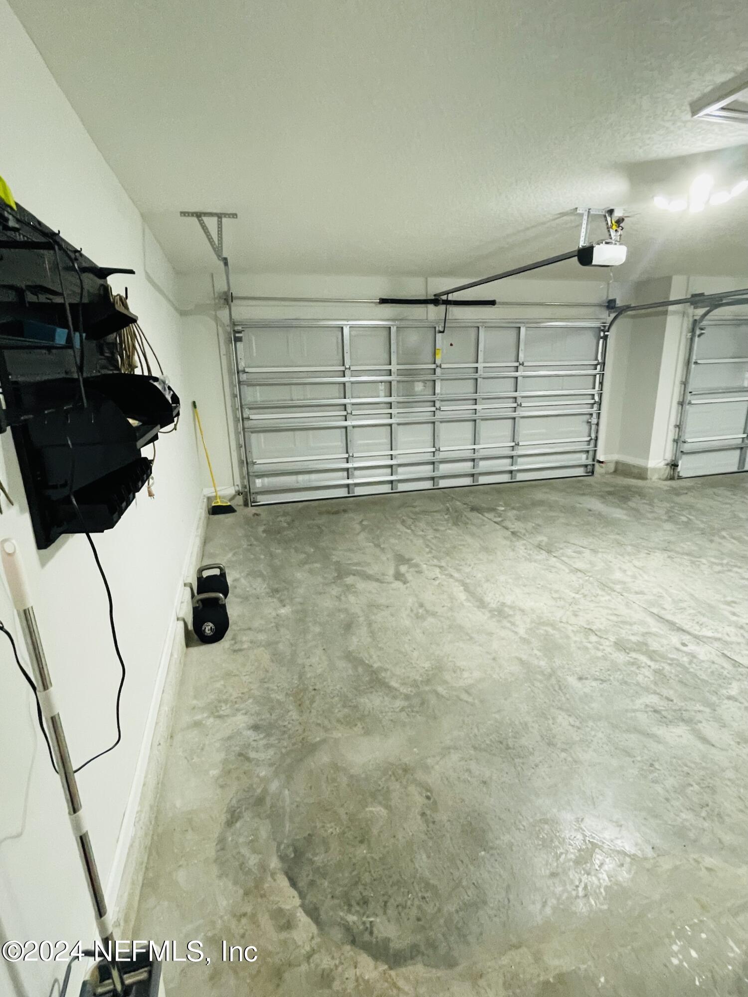 86508 Secluded Place Yulee, FL 32097 - Photo 42 of 43 a view of a garage