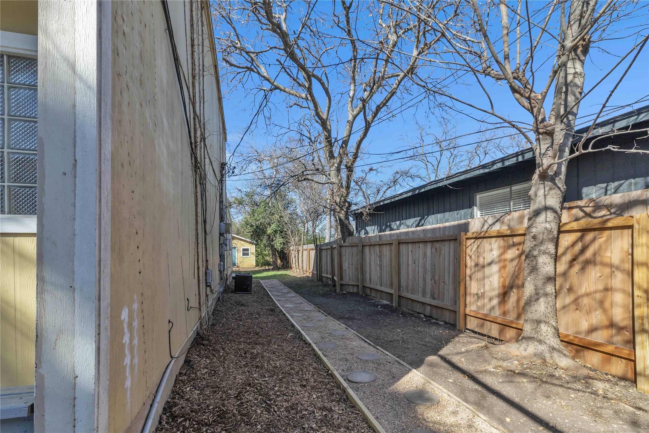 5210 Woodrow Avenue Austin, TX 78756 - Photo 14 of 21