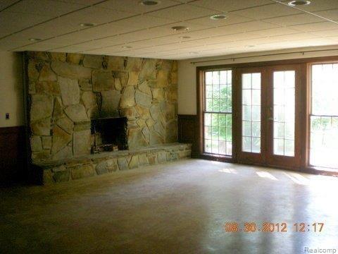 239 West Predmore Road Oakland, MI 48363 - Photo 7 of 16 239 W Predmore Oakland MI insp 8