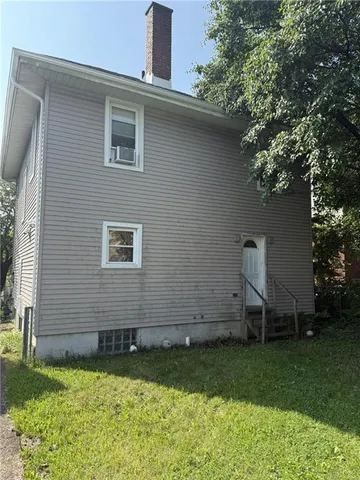 $106,500 | 124 Carnegie Avenue, Clairton, PA 15025