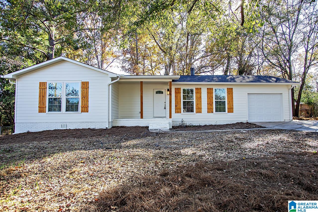 205 Meadowlark Drive Alabaster, AL 35007 - Photo 3 of 42