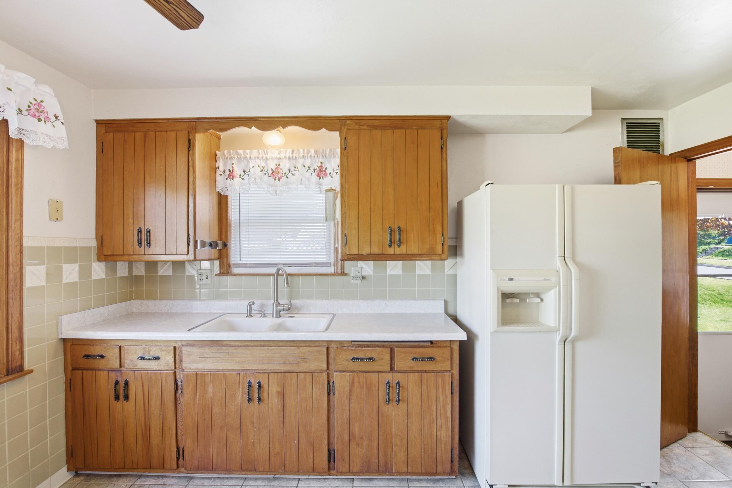 2608 South 63rd Street Milwaukee, WI 53219 - Photo 7 of 23 2608_s_63rd_009