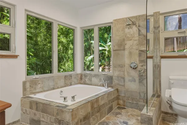 $1,750,000 | 4142 Round Top Drive, Honolulu, HI 96822