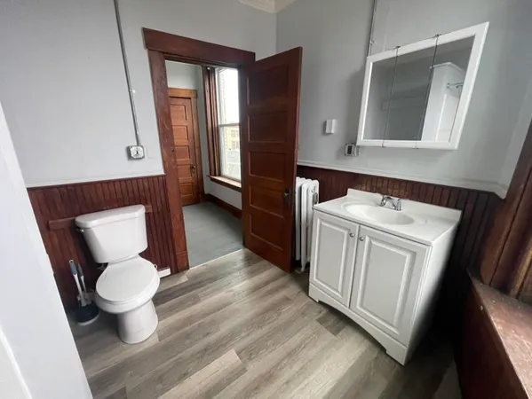 $1,400 | 41-43 Central Street, Unit 12, Haverhill, NH 03785