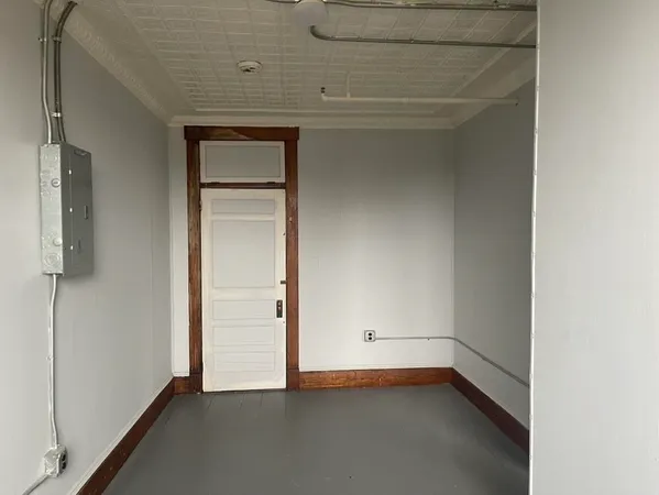 $1,400 | 41-43 Central Street, Unit 12, Haverhill, NH 03785