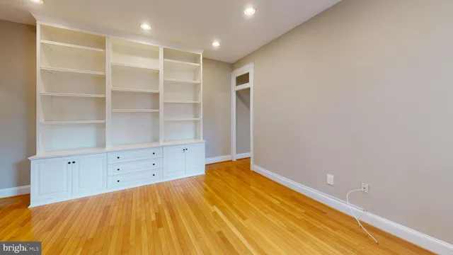 $2,325 | 1401 Columbia Road Northwest, Unit 302, Washington, DC 20009