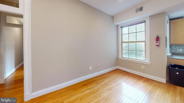 $2,325 | 1401 Columbia Road Northwest, Unit 302, Washington, DC 20009