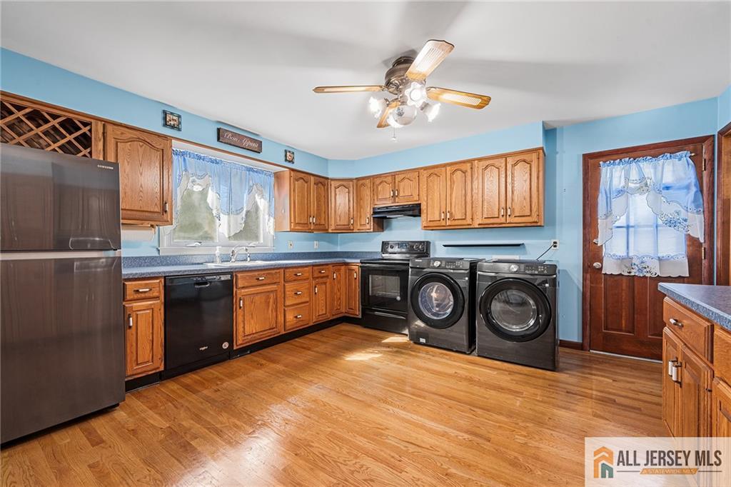 15 Chestnut Street Edison, NJ 08817 - Photo 9 of 33 Gallery Image 9