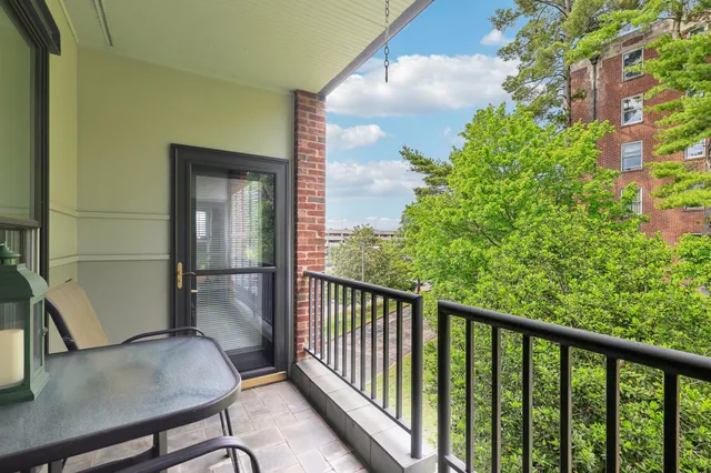 $545,000 | 4040 Woodlawn Drive, Unit 30, Nashville, TN 37205