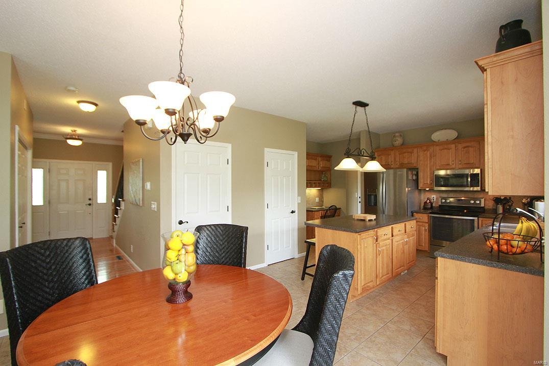 360 Kings Ridge Boulevard O'Fallon, IL 62269 - Photo 11 of 35