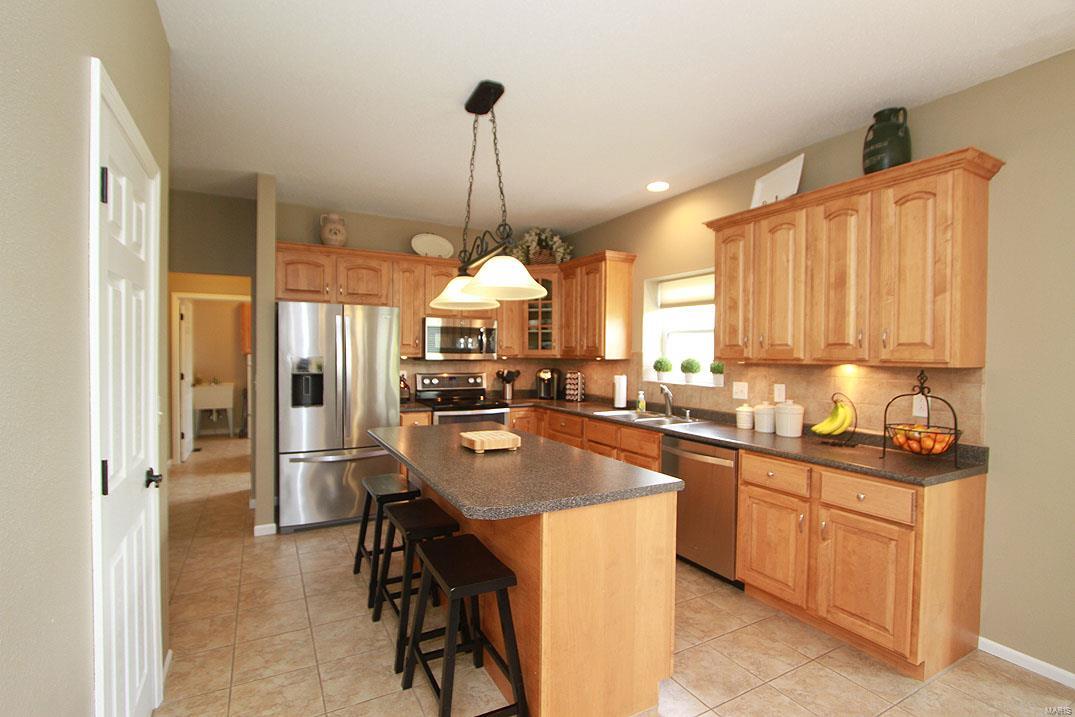 360 Kings Ridge Boulevard O'Fallon, IL 62269 - Photo 12 of 35