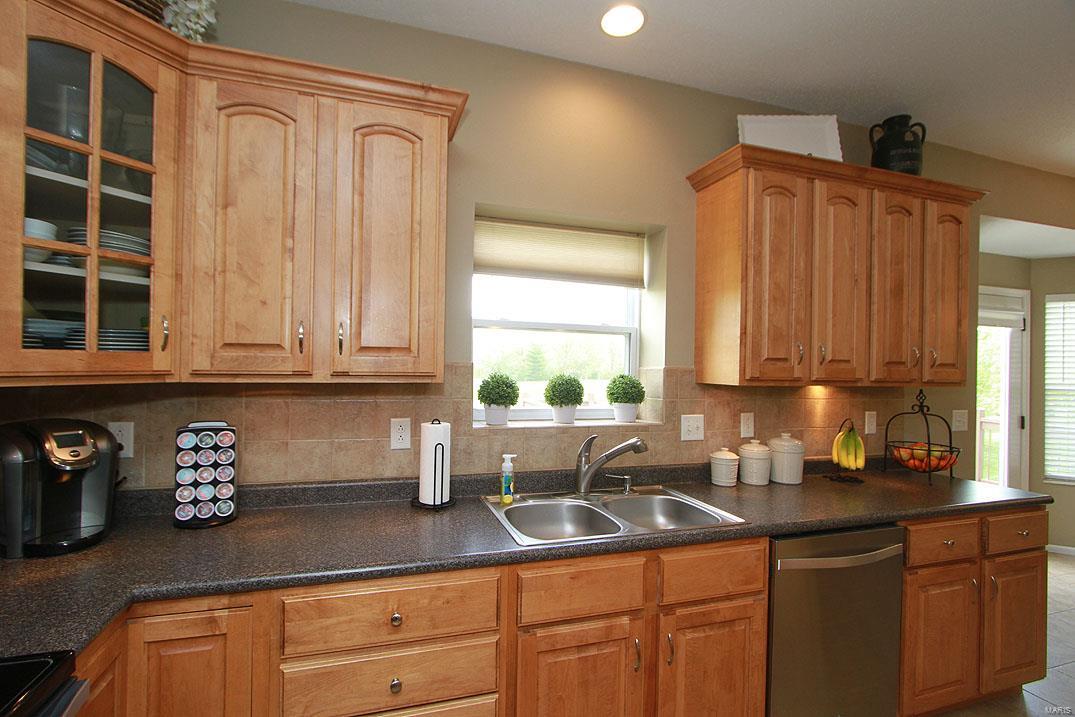 360 Kings Ridge Boulevard O'Fallon, IL 62269 - Photo 13 of 35