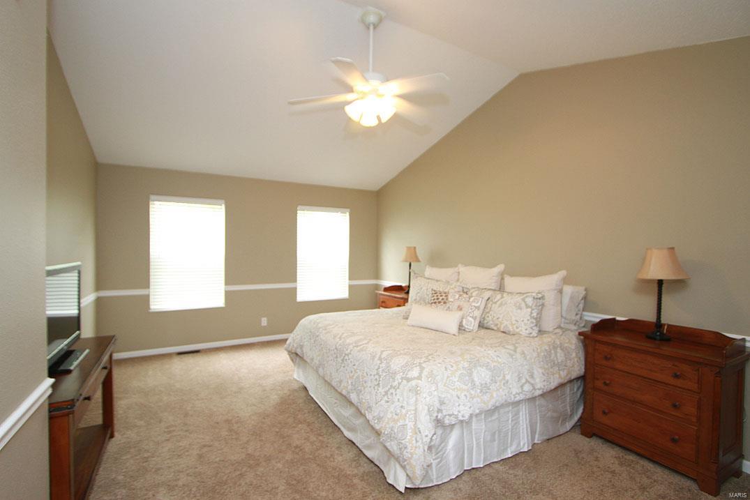360 Kings Ridge Boulevard O'Fallon, IL 62269 - Photo 16 of 35