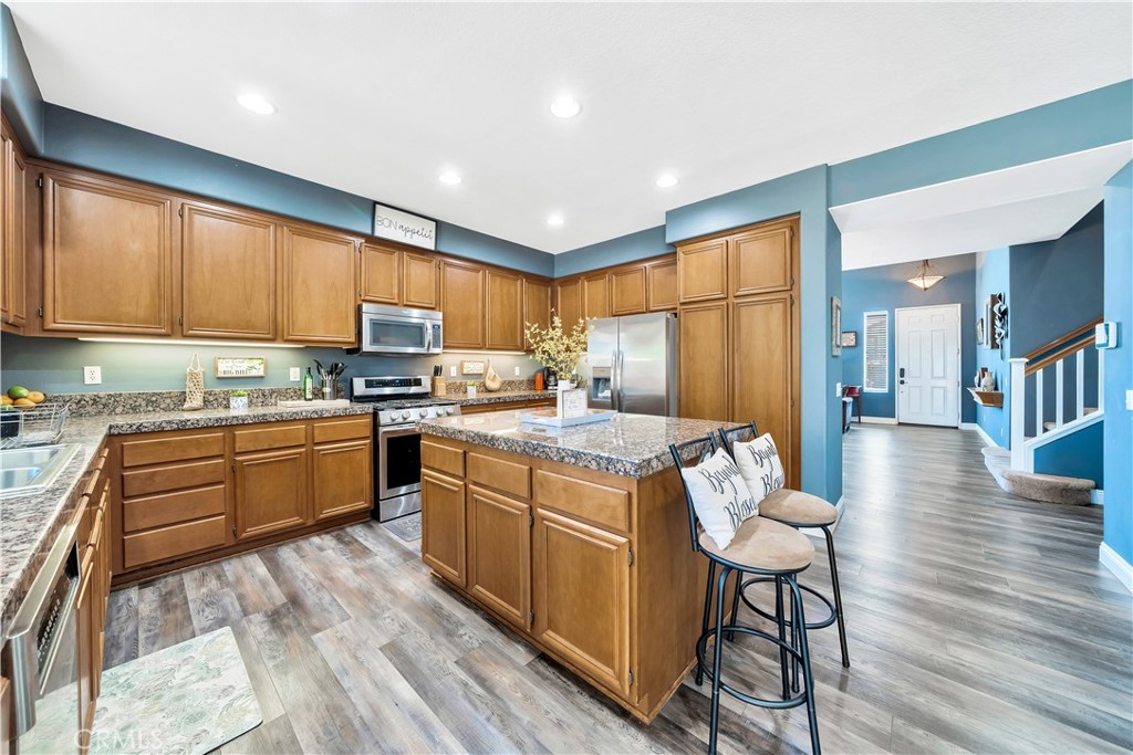 28668 Midsummer Lane Menifee, CA 92584 - Photo 14 of 59