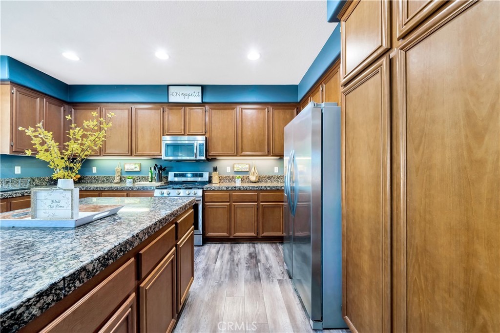 28668 Midsummer Lane Menifee, CA 92584 - Photo 18 of 59