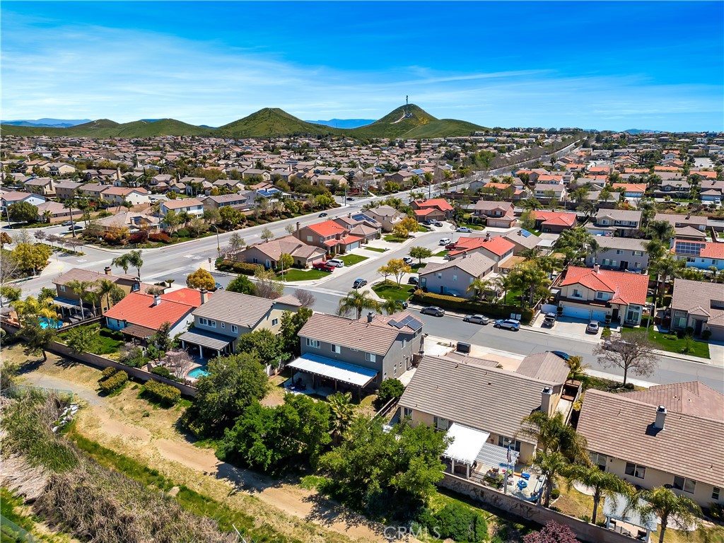28668 Midsummer Lane Menifee, CA 92584 - Photo 5 of 59