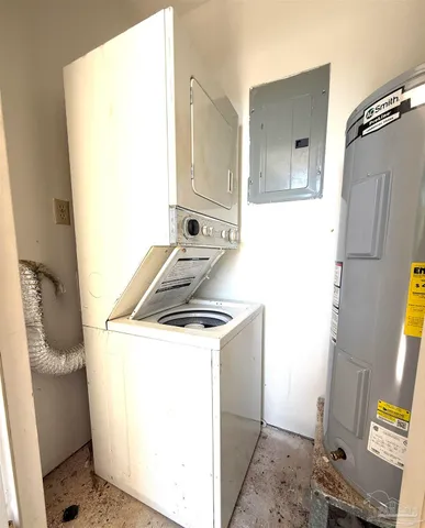 $1,300 | 3202 Redwood Lane, Unit D, Gulf Breeze, FL 32563