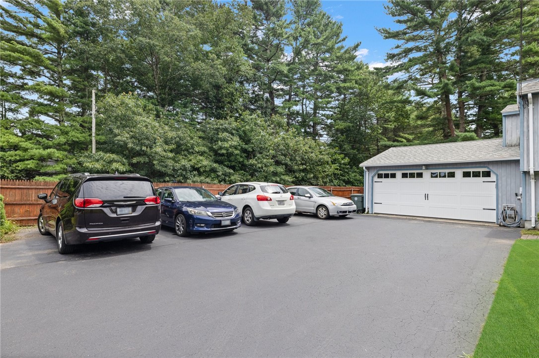 331 Harkney Hill Road Coventry, RI 02816 - Photo 4 of 26 Gallery Image 4