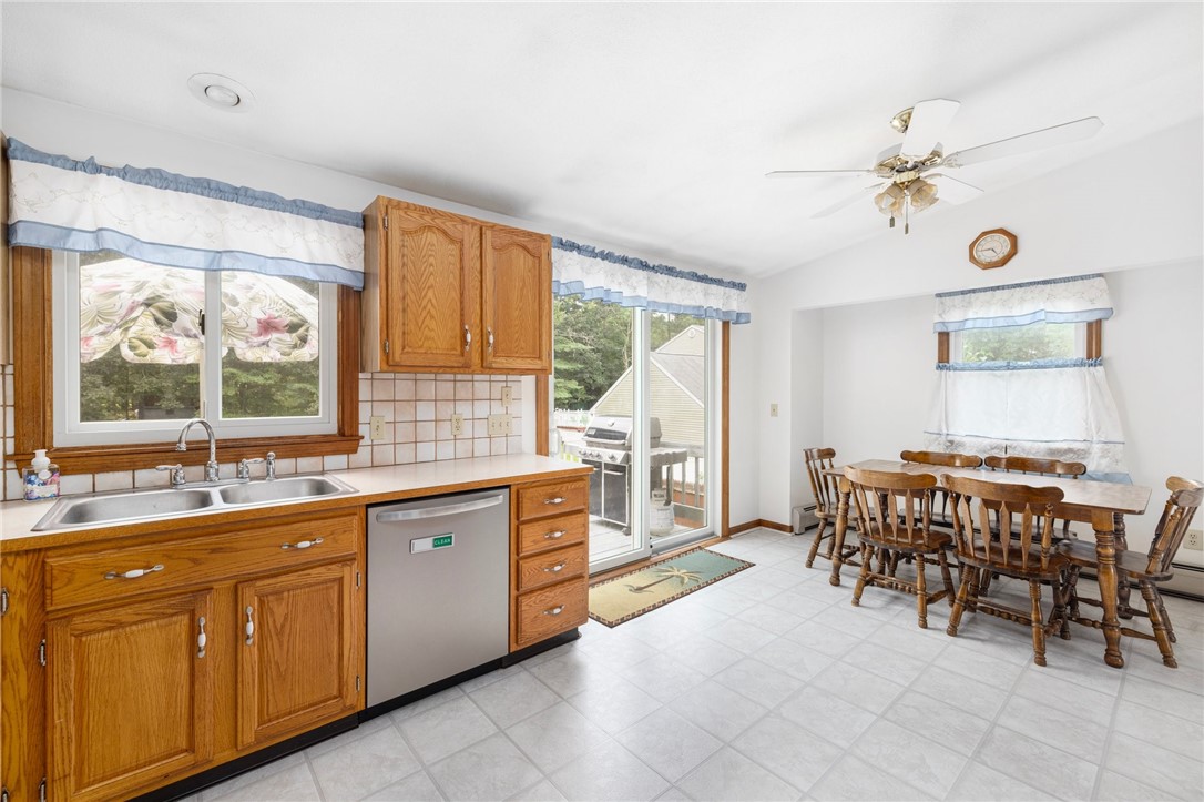 331 Harkney Hill Road Coventry, RI 02816 - Photo 10 of 26 Gallery Image 10
