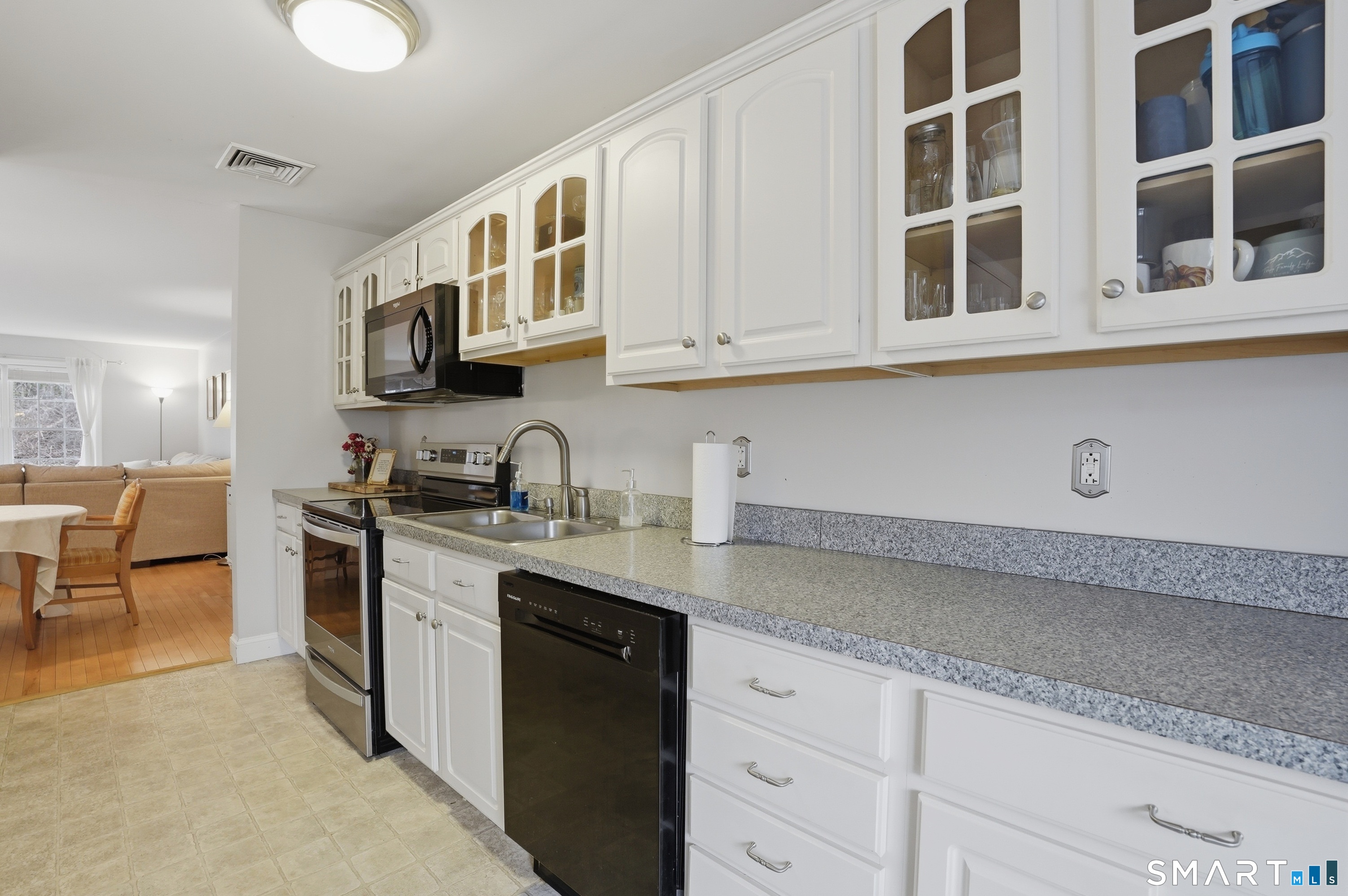 74 Perry Street, Unit 183 Putnam, CT 06260 - Photo 12 of 30