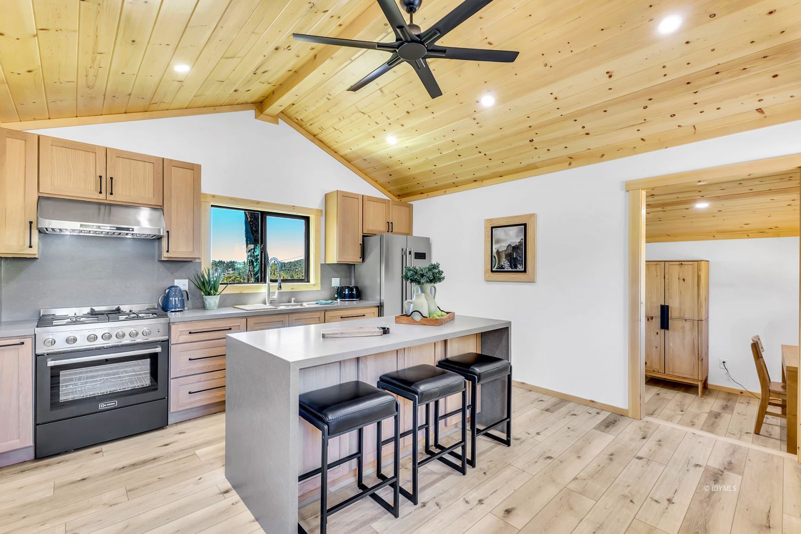 54655 Falling Leaf Drive Idyllwild, CA 92549 - Photo 20 of 97 Untitled