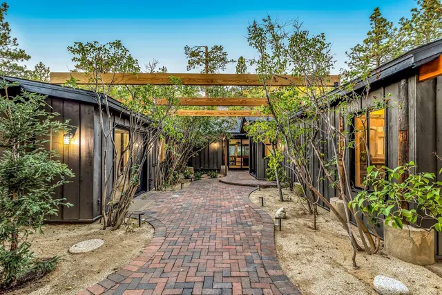 $2,299,000 | 54655 Falling Leaf Drive, Idyllwild, CA 92549