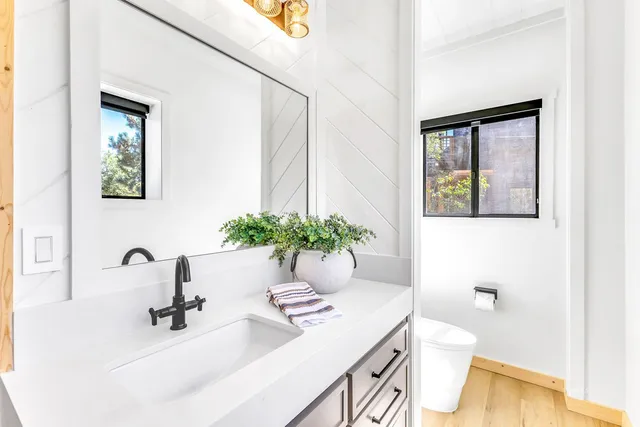 $2,299,000 | 54655 Falling Leaf Drive, Idyllwild, CA 92549