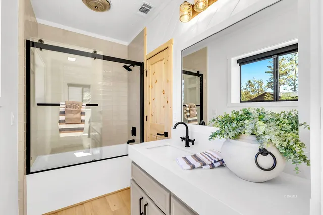 $2,299,000 | 54655 Falling Leaf Drive, Idyllwild, CA 92549