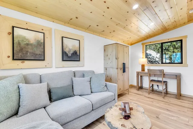 $2,299,000 | 54655 Falling Leaf Drive, Idyllwild, CA 92549