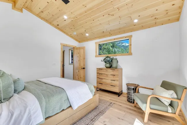 $2,299,000 | 54655 Falling Leaf Drive, Idyllwild, CA 92549