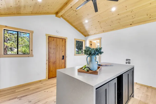 $2,299,000 | 54655 Falling Leaf Drive, Idyllwild, CA 92549