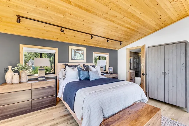 $2,299,000 | 54655 Falling Leaf Drive, Idyllwild, CA 92549