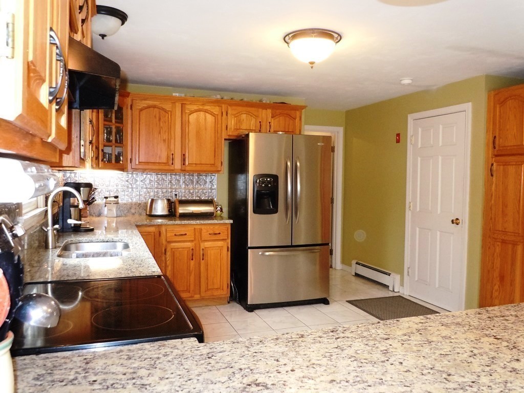 237 Williams Road Fitchburg, MA 01420 - Photo 3 of 26 Gallery Image 3