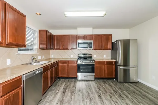 $2,135 | 3511 Iris Ridge Way, Fresno, TX 77545