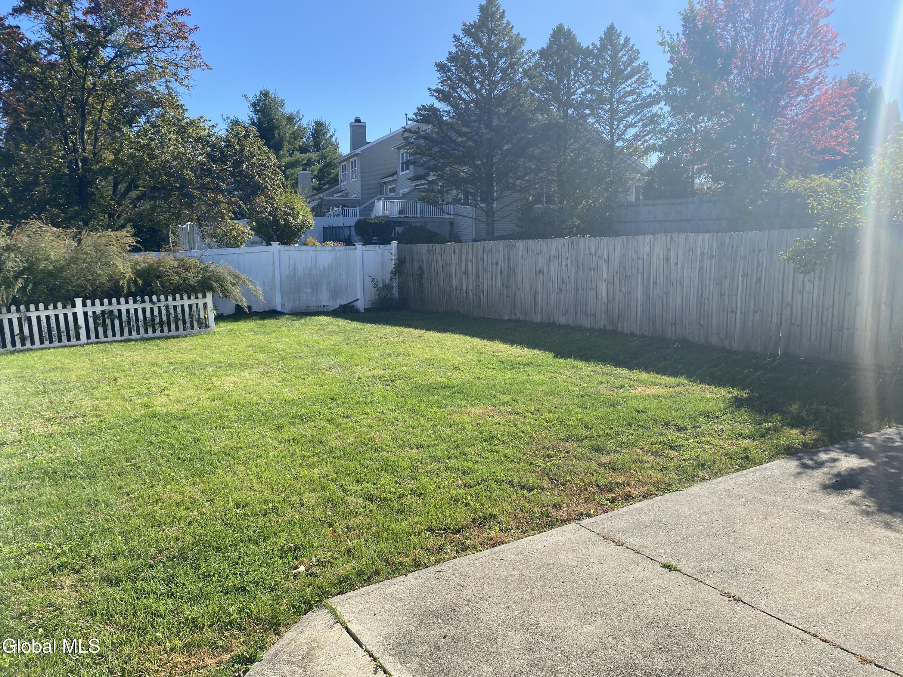 7 Sandra Lane East Greenbush, NY 12144 - Photo 3 of 11 IMG_2291