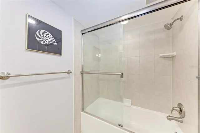 $635,000 | 1965 Gulf Of Mexico Drive, Unit G5303, Longboat Key, FL 34228