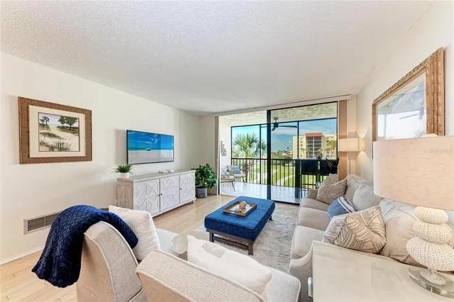 $635,000 | 1965 Gulf Of Mexico Drive, Unit G5303, Longboat Key, FL 34228