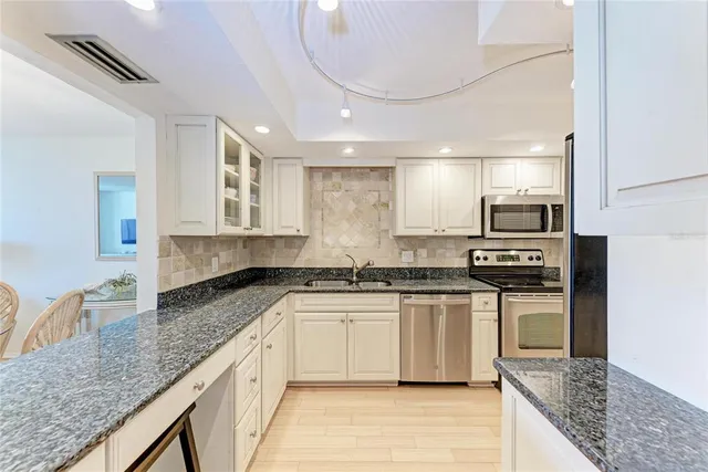 $635,000 | 1965 Gulf Of Mexico Drive, Unit G5303, Longboat Key, FL 34228