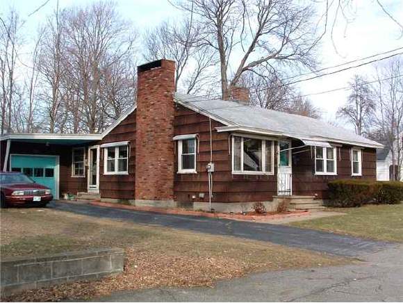 64 Candia Road Manchester, NH 03109 - Photo 1 of 9 Gallery Image 1