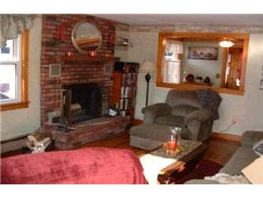 64 Candia Road Manchester, NH 03109 - Photo 3 of 9 Gallery Image 3