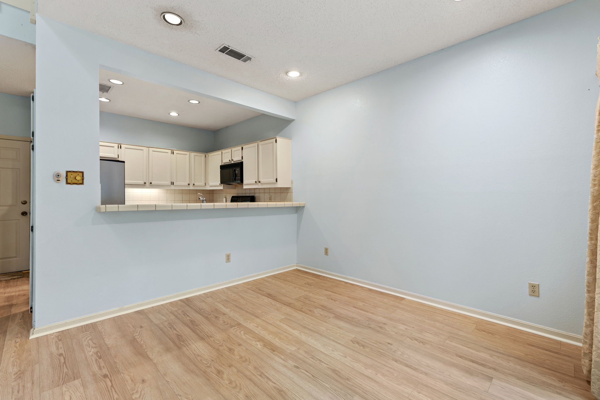 10819 Crown Colony Drive, Unit 31 Austin, TX 78747 - Photo 14 of 39