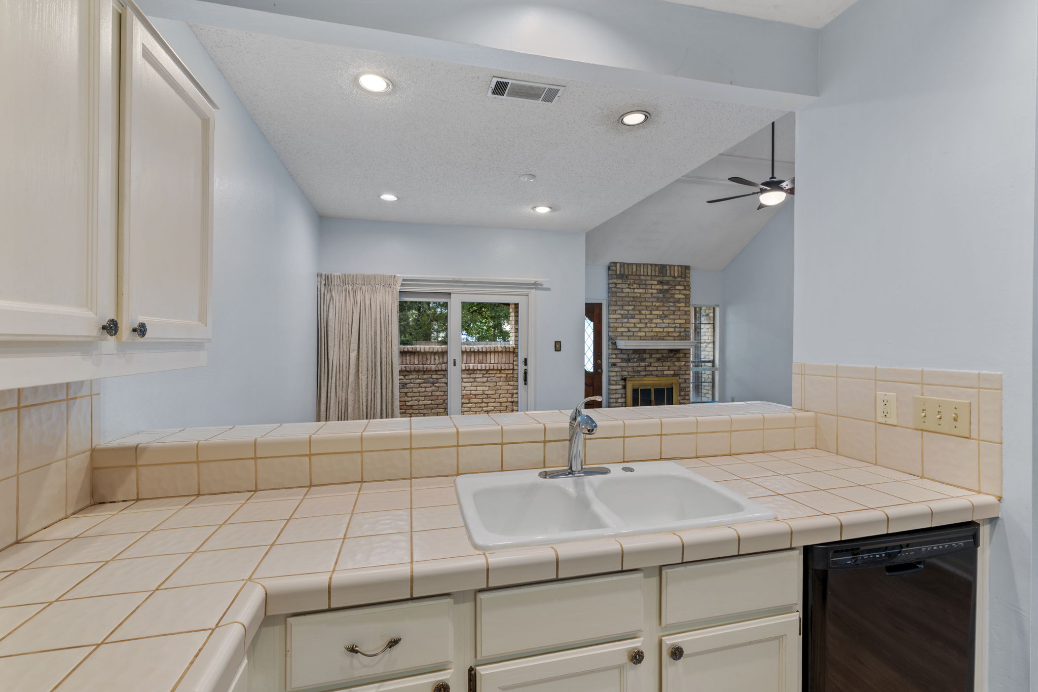 10819 Crown Colony Drive, Unit 31 Austin, TX 78747 - Photo 19 of 39