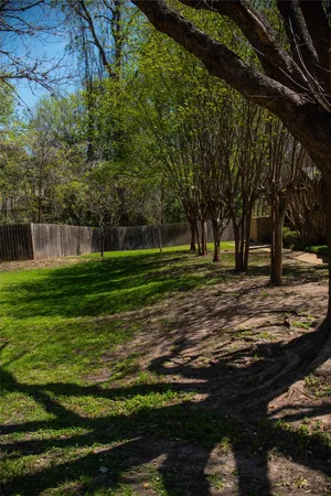 $1,850 | 10819 Crown Colony Drive, Unit 31, Austin, TX 78747