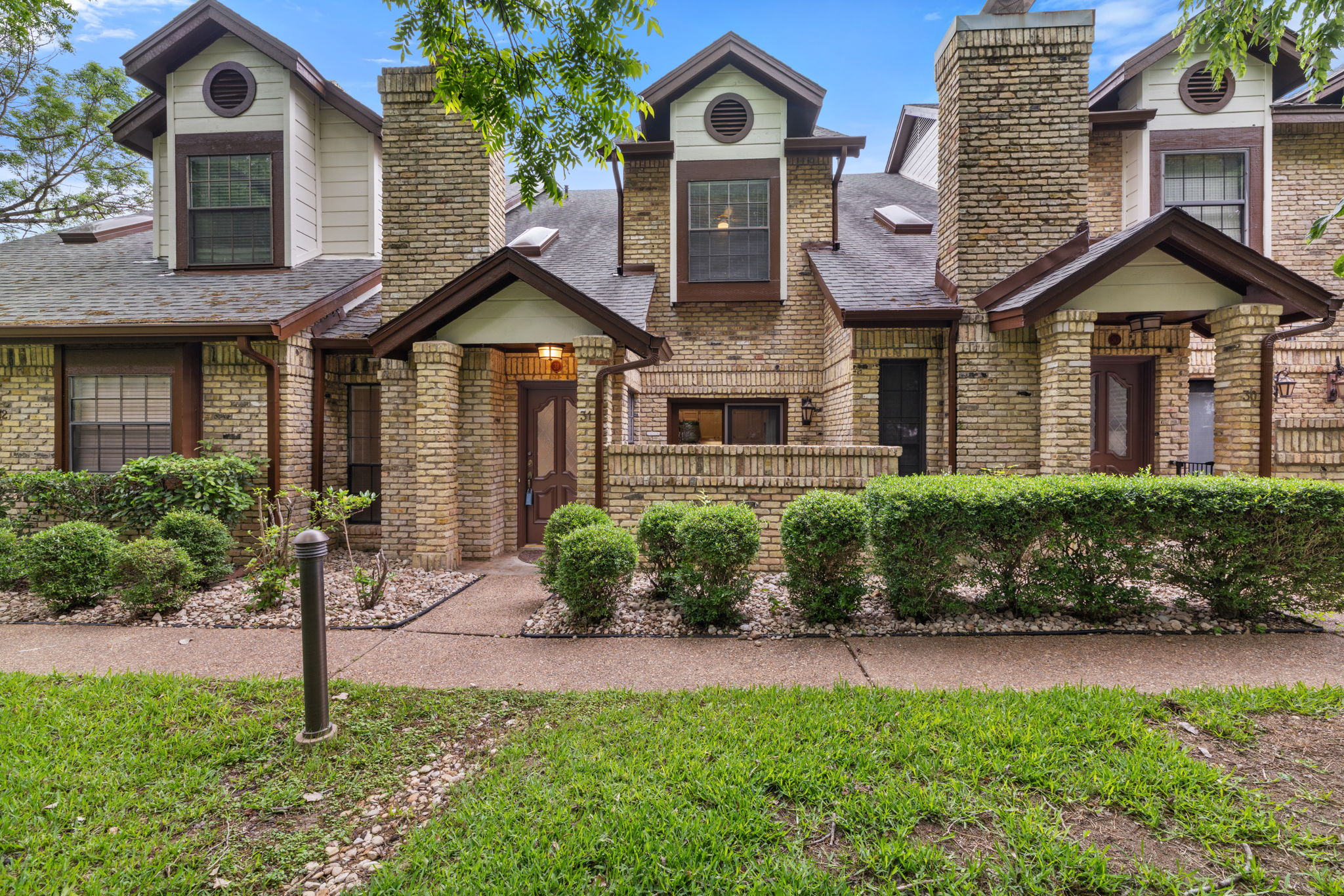 10819 Crown Colony Drive, Unit 31 Austin, TX 78747 - Photo 4 of 39