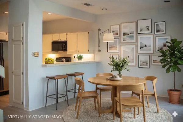 $1,850 | 10819 Crown Colony Drive, Unit 31, Austin, TX 78747