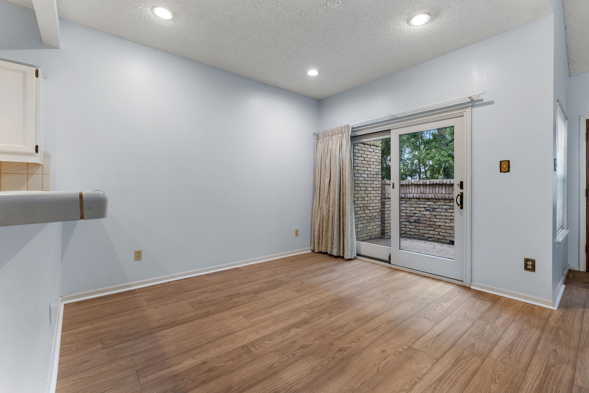 10819 Crown Colony Drive, Unit 31 Austin, TX 78747 - Photo 10 of 39