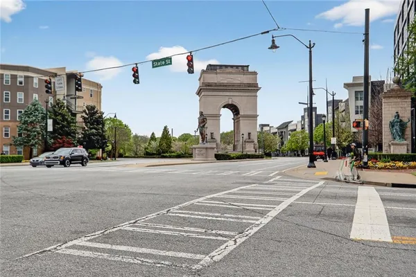$2,000 | 361 17th Street Northwest, Unit 2007, Atlanta, GA 30363