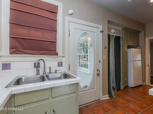 $169,000 | 1220 Linden Place, Jackson, MS 39202