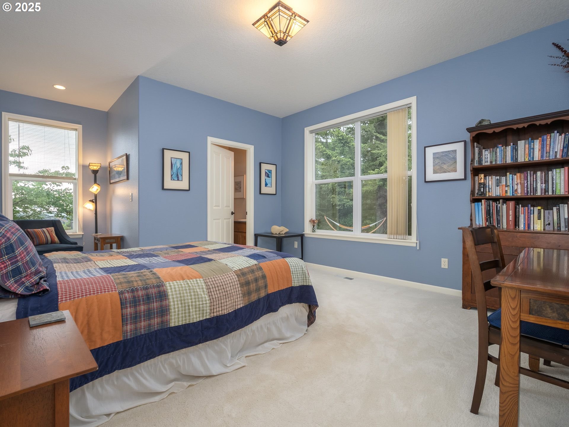 72 Patrick Lane Washougal, WA 98671 - Photo 29 of 48 a spacious bedroom with a bed and a window